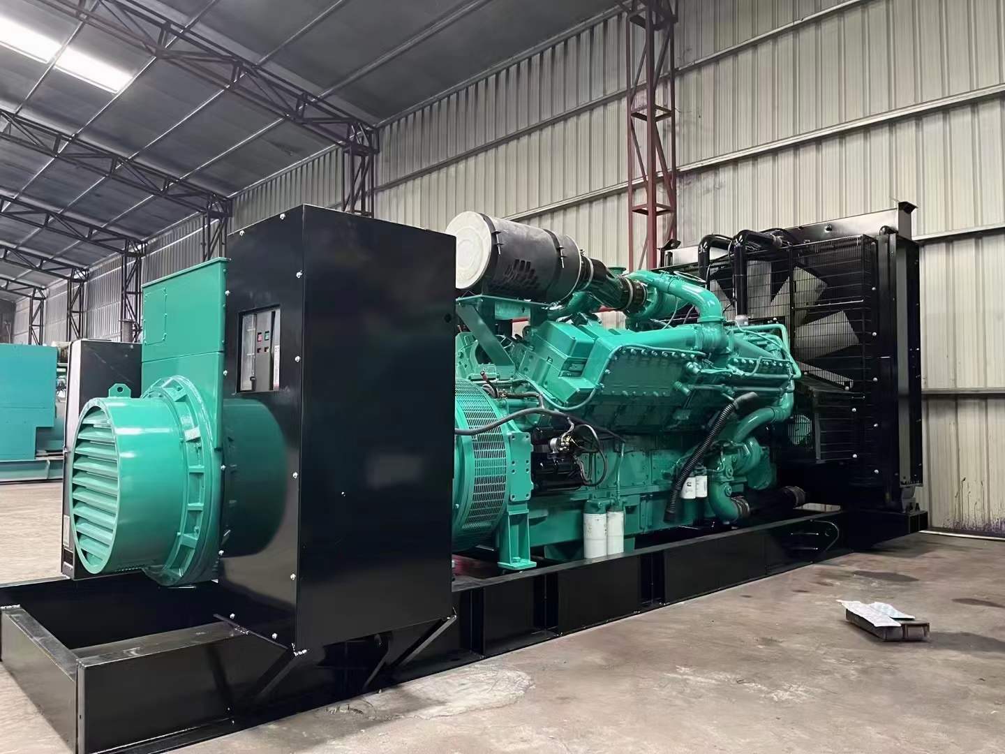 双桥如何降低 800kW 柴油发电机输出电流的波动？
