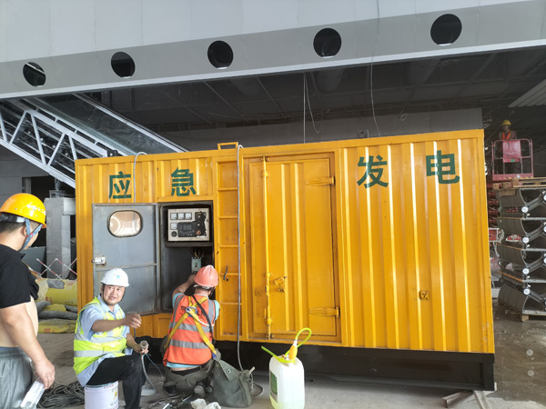 双桥怎样判断空气滤清器是否需要更换？